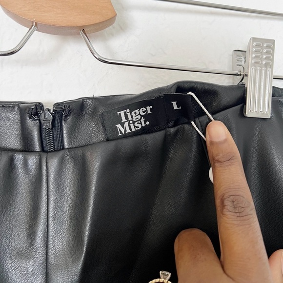 Tiger Mist Teddie Faux Leather Pant - Picture 5 of 8